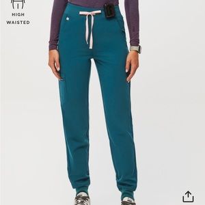 FIGS Zamora High Waisted 2.0 PETITE Jogger Scrub Pants, Caribbean Blue.